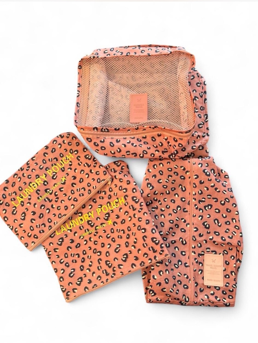 Pink leopard set of 4 packing bags. Good condition, ready to travel!